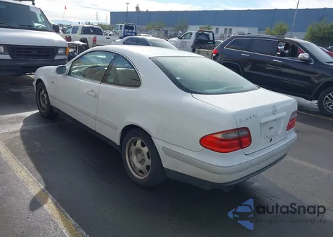 1999 Mercedes-Benz Clk 320 z USA, uszkodzony, nr VIN WDBLJ65G4XF046410